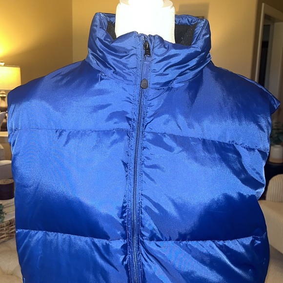 GAP Down Vest - Picture 5 of 16